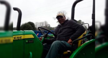 Pine Lake Country Club Honors Groundskeeper