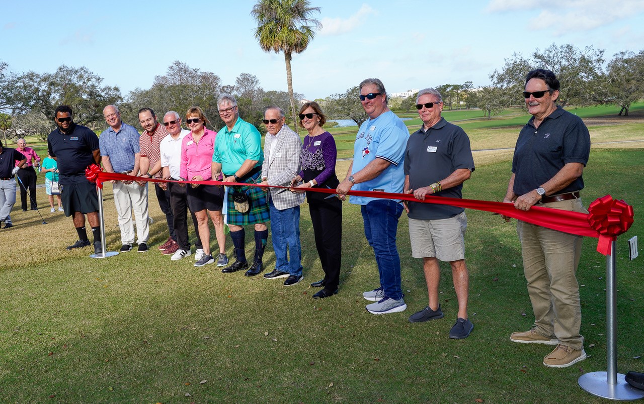 Dunedin GC Grand Opening with Parks Dep't staffers, Blair Kline (second from left) & Mayor Maureen Freaney (fourth from right)