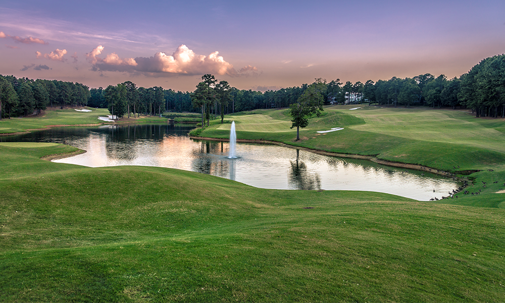 Fountain in Golf Course Pond provided by Solitude Lake Management
